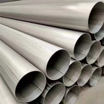 Titano suvirintas vamzdis